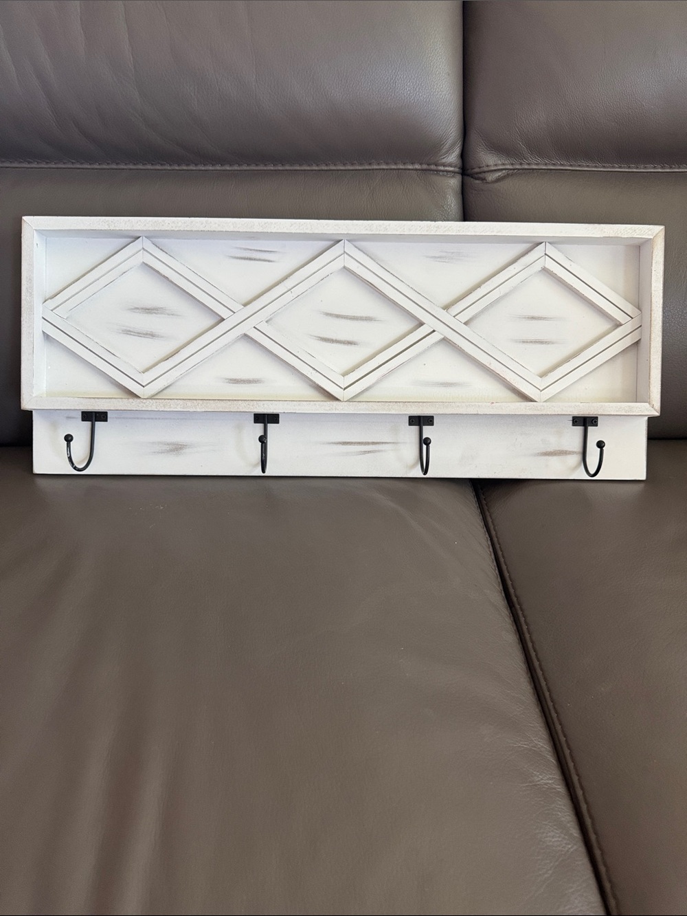 White Distressed Wood Wall Hook Rack with Diamond Accent
